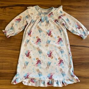 Frozen nightgown